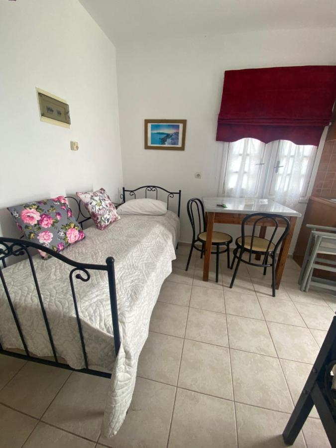 Aeolos Apartments Акротири Экстерьер фото